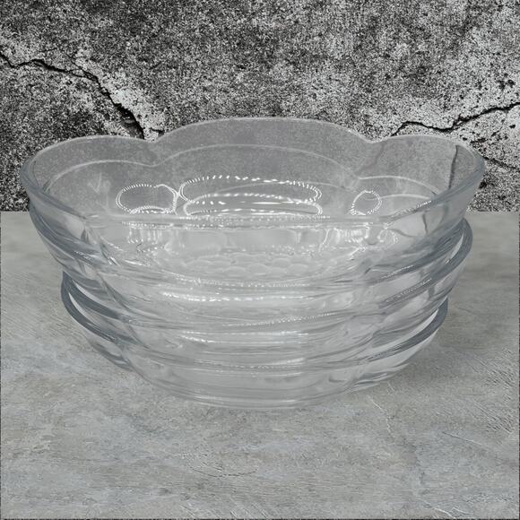 Mikasa Set of 4 Clear Crystal Bowls Grapes and Figs 7.25” L x 5” W x 2”T - Picture 3 of 7